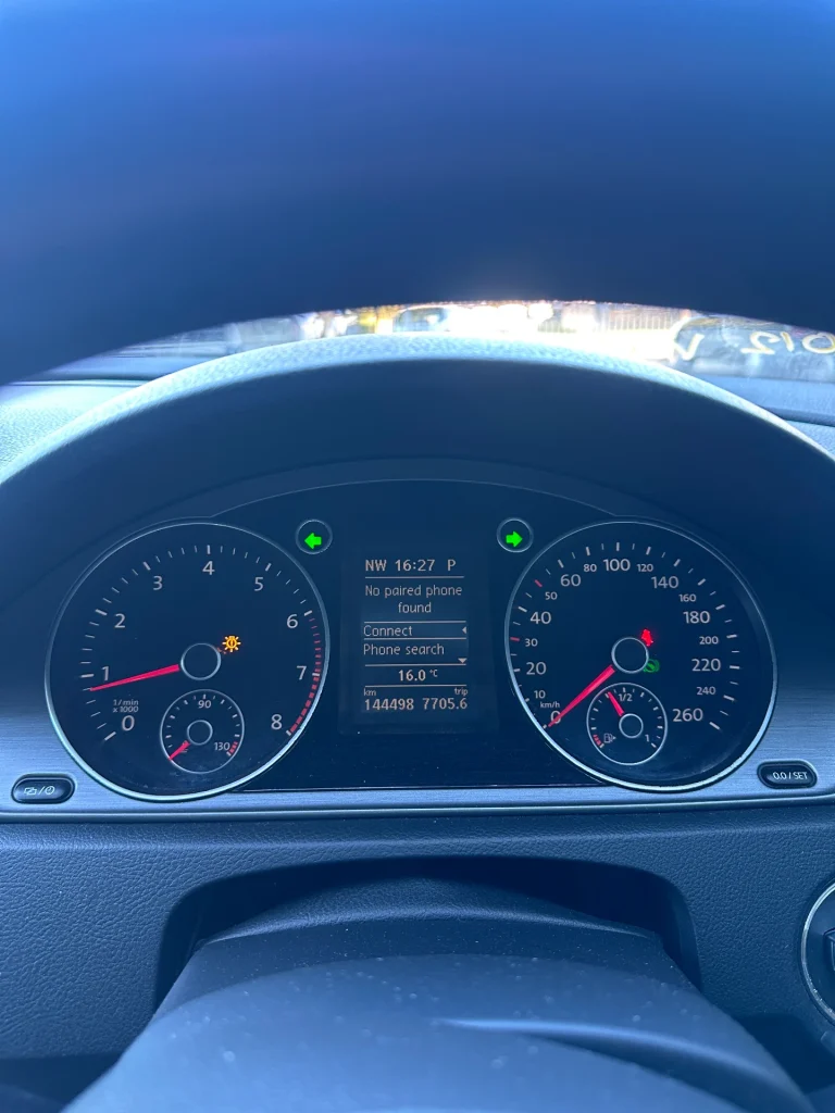 Volkswagen Passat 2012 White Auto Petrol