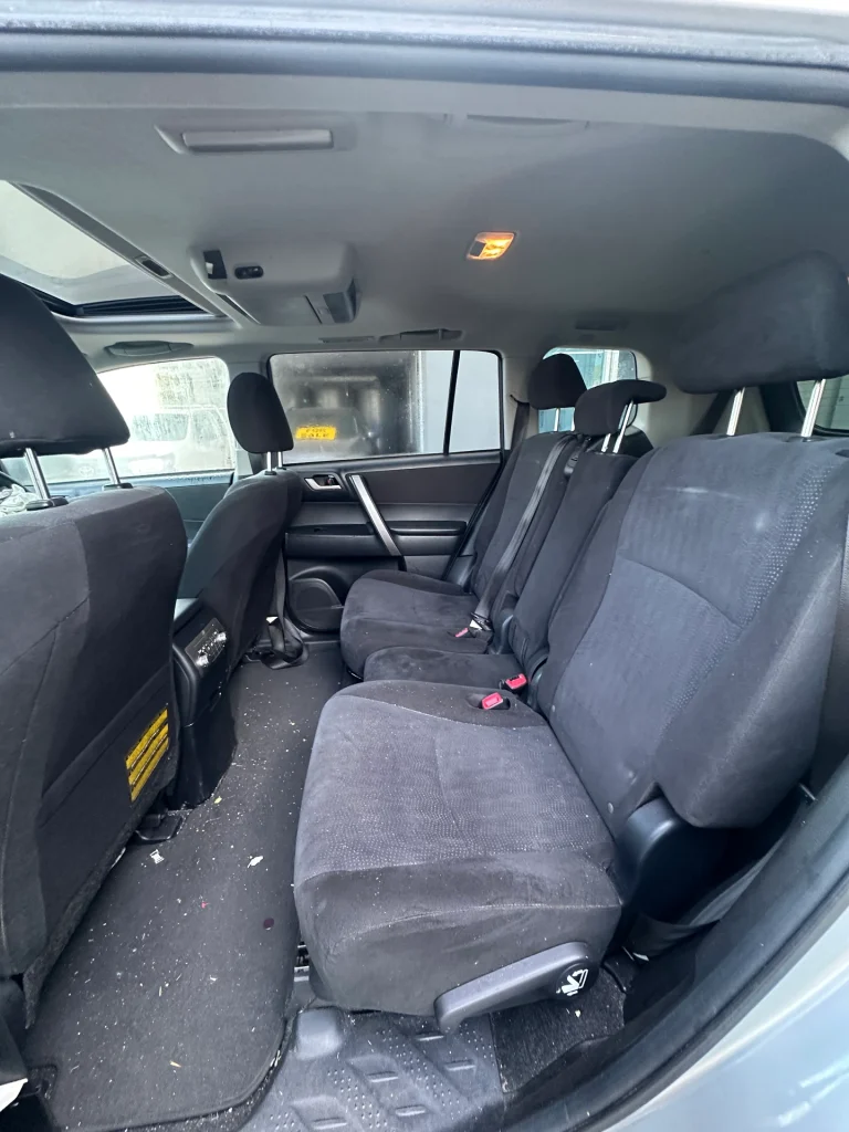 Toyota Kluger 2013 Silver Auto Petrol
