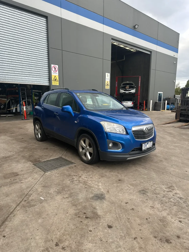 Holden Trax 2014 Blue Auto Petrol