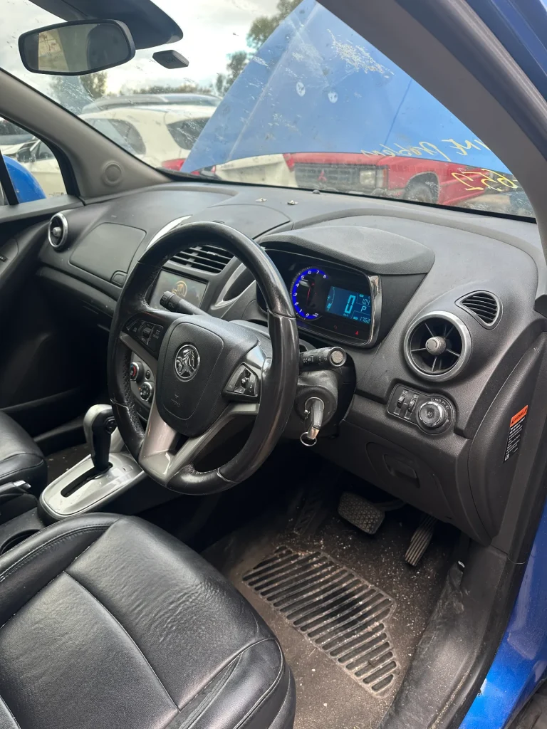 Holden Trax 2014 Blue Auto Petrol