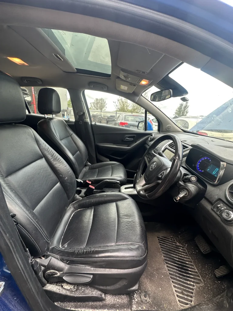 Holden Trax 2014 Blue Auto Petrol