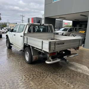 Mitsubishi Triton 2014 White Auto Diesel