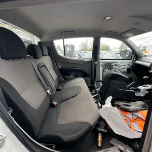 Mitsubishi Triton 2014 White Auto Diesel