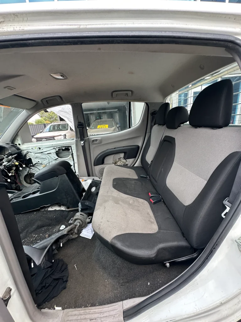 Mitsubishi Triton 2014 White Auto Diesel