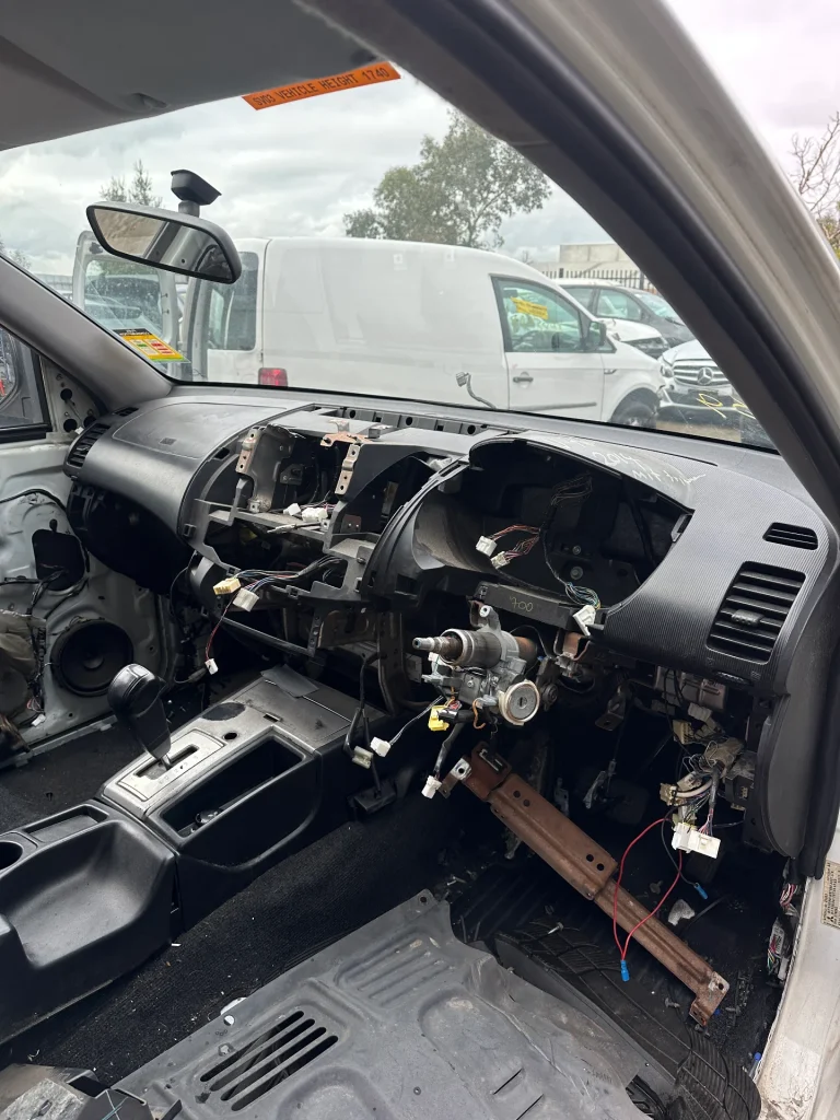 Mitsubishi Triton 2014 White Auto Diesel