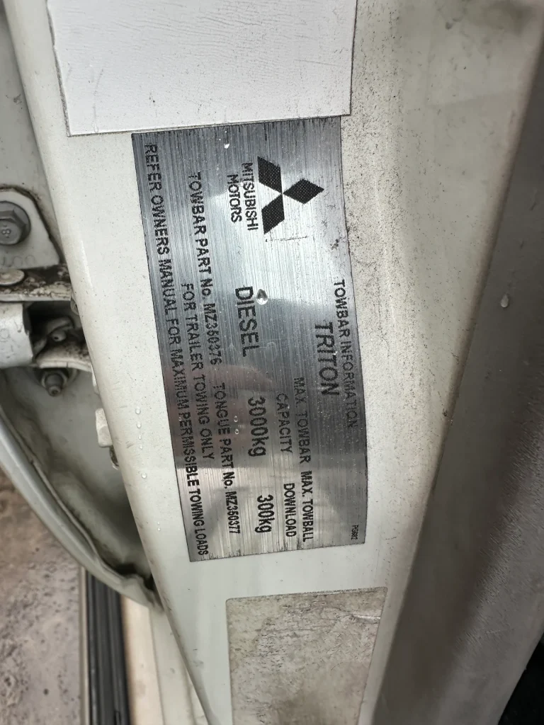 Mitsubishi Triton 2014 White Auto Diesel