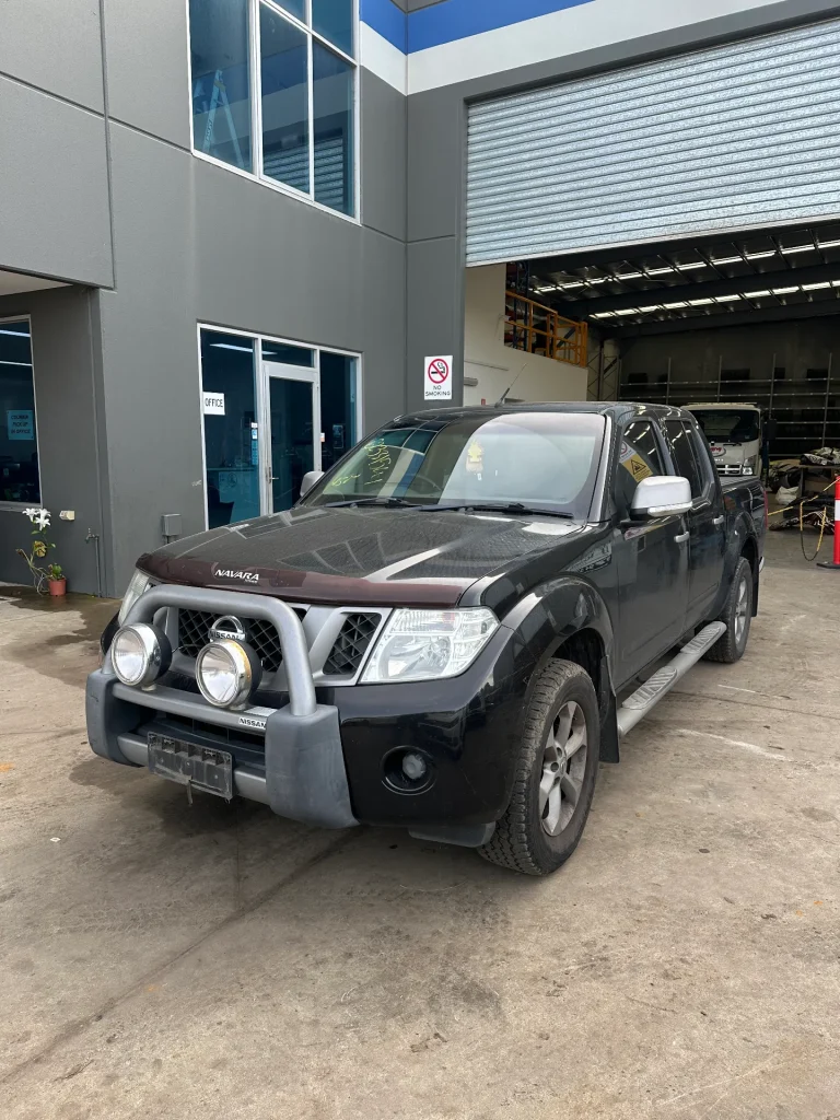 Nissan Navara 2014 Black Man Diesel