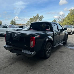 Nissan Navara 2014 Black Man Diesel