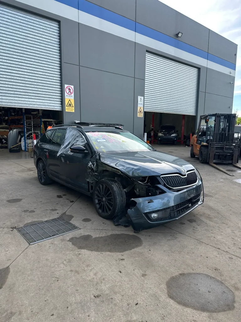 Skoda Octavia 2016 Grey Auto Petrol