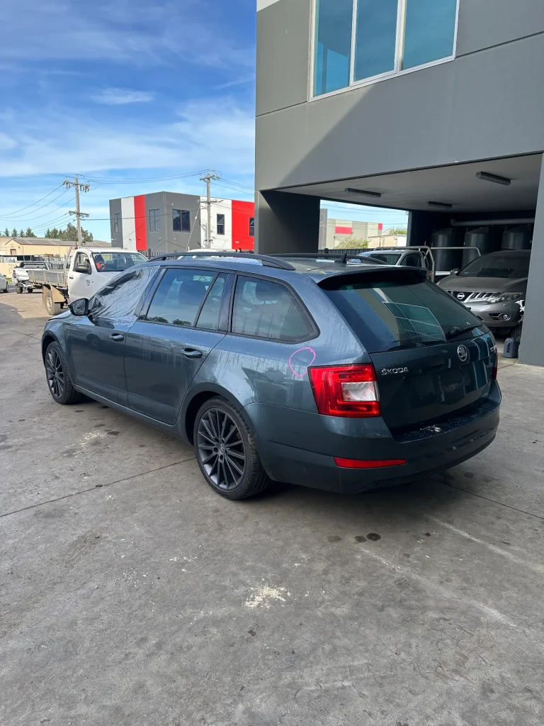 Skoda Octavia 2016 Grey Auto Petrol