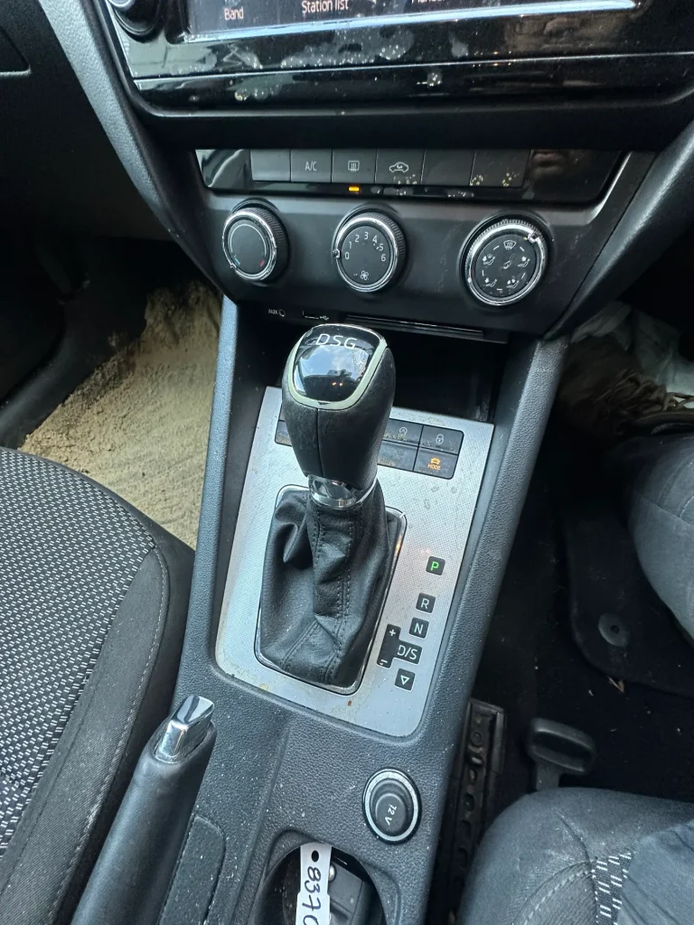 Skoda Octavia 2016 Grey Auto Petrol
