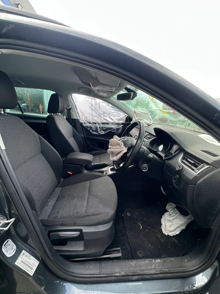 Skoda Octavia 2016 Grey Auto Petrol