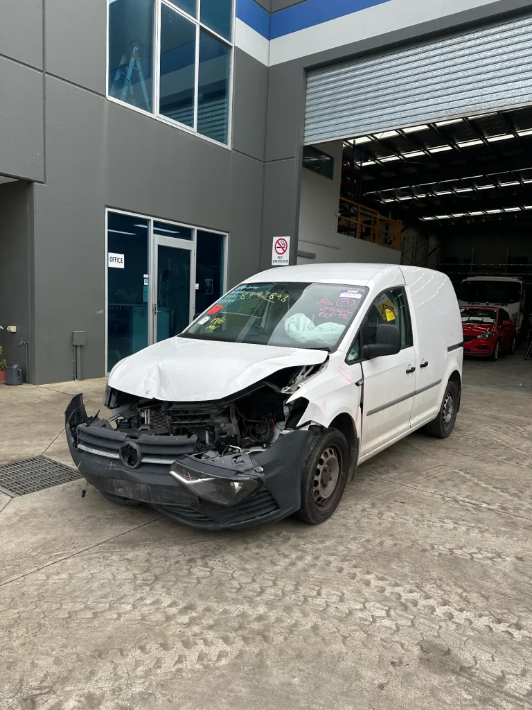 Volkswagen Caddy 2017 White Auto Petrol