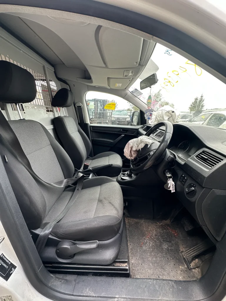 Volkswagen Caddy 2017 White Auto Petrol