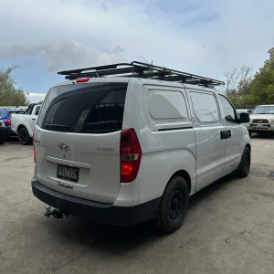 Hyundai iload 2018 White Auto Diesel