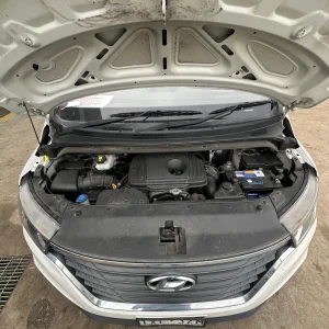 Hyundai iload 2018 White Auto Diesel