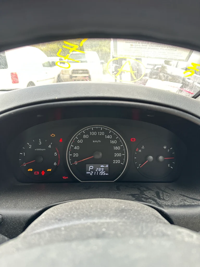 Hyundai iload 2018 White Auto Diesel