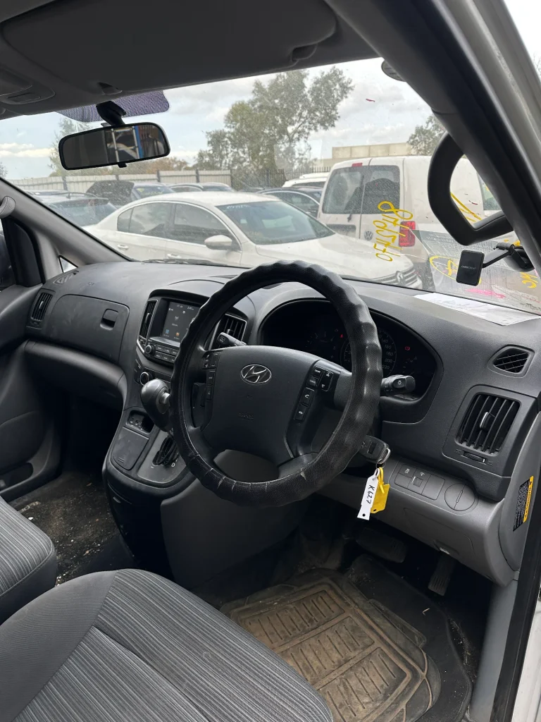 Hyundai iload 2018 White Auto Diesel