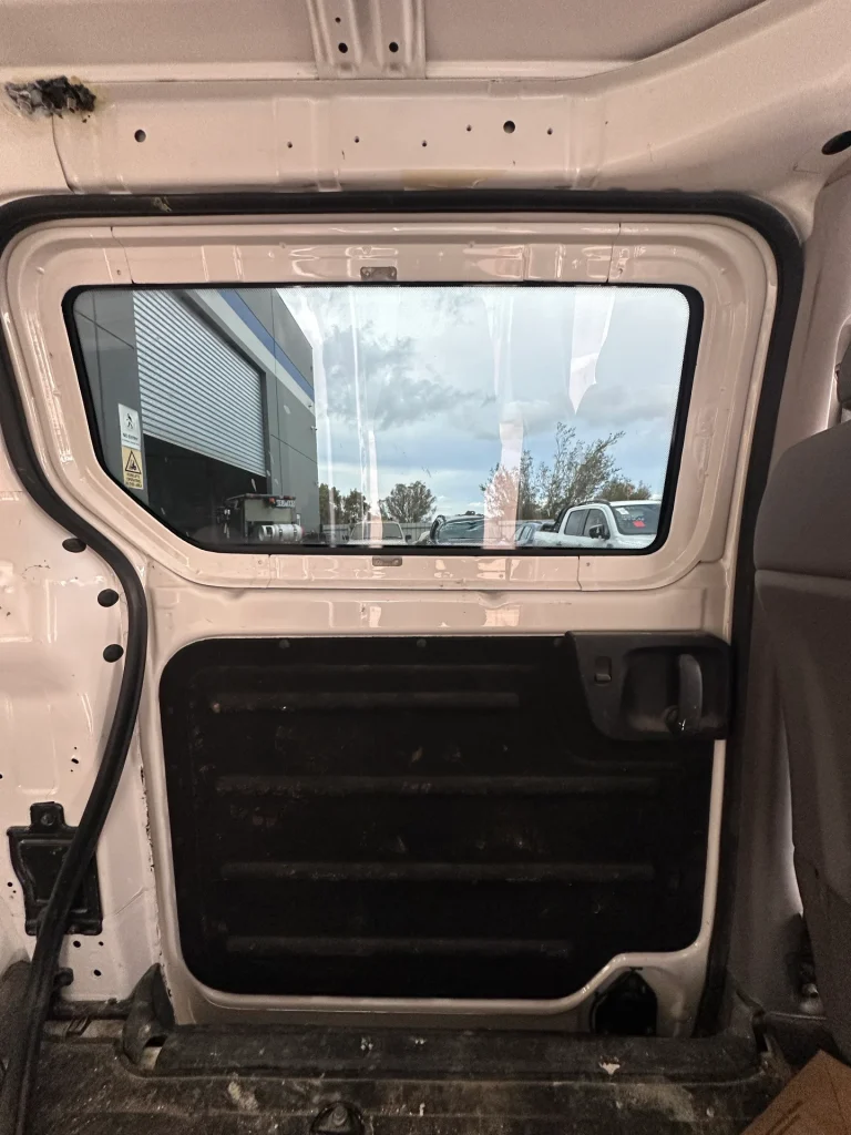 Hyundai iload 2018 White Auto Diesel