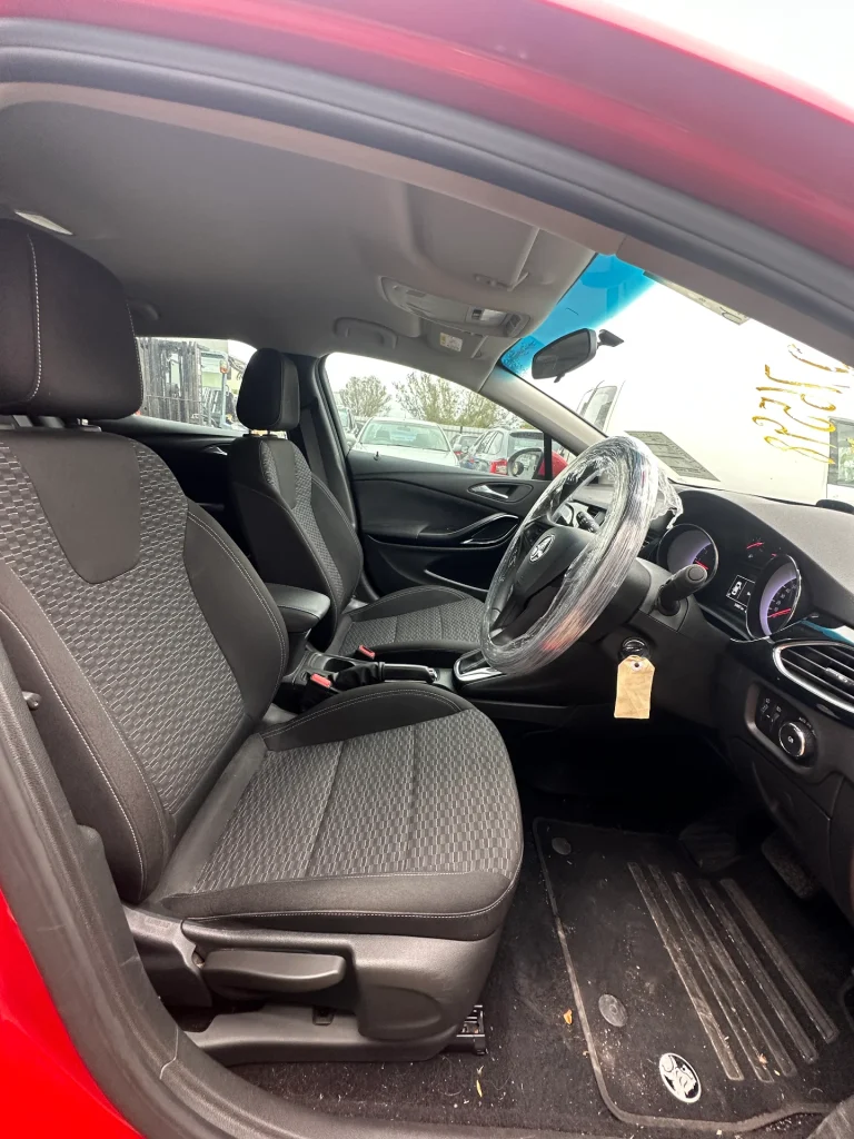 Holden Astra 2019 Red Auto Petrol