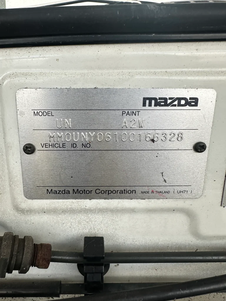 Mazda Bravo 2001 White Man Petrol