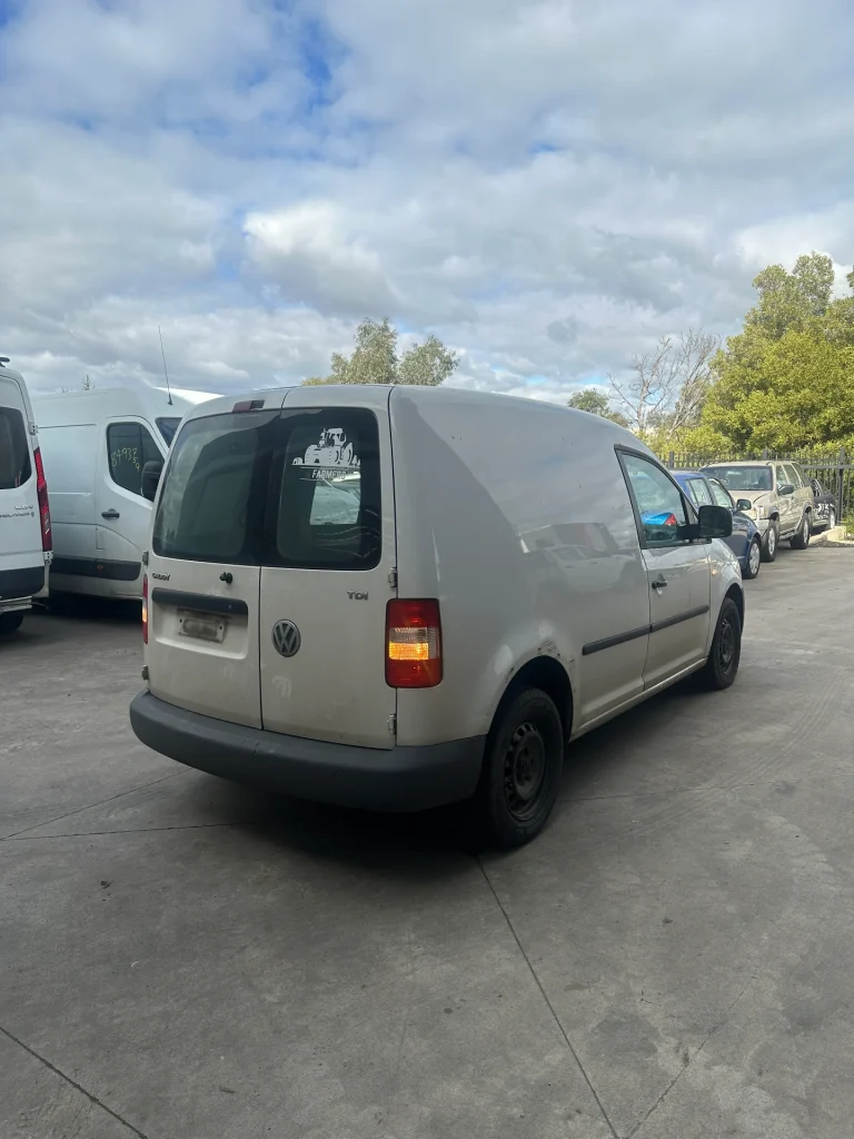 Volkswagen Caddy 2008 White Auto Diesel
