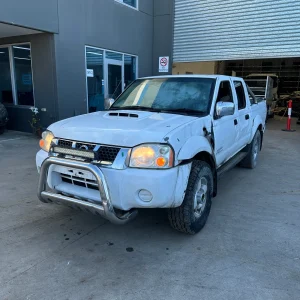 Nissan Navara 2012 White Man Diesel