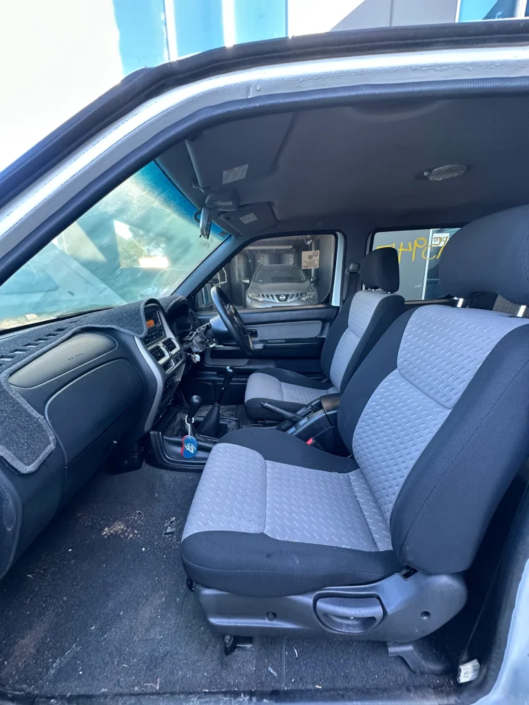 Nissan Navara 2012 White Man Diesel