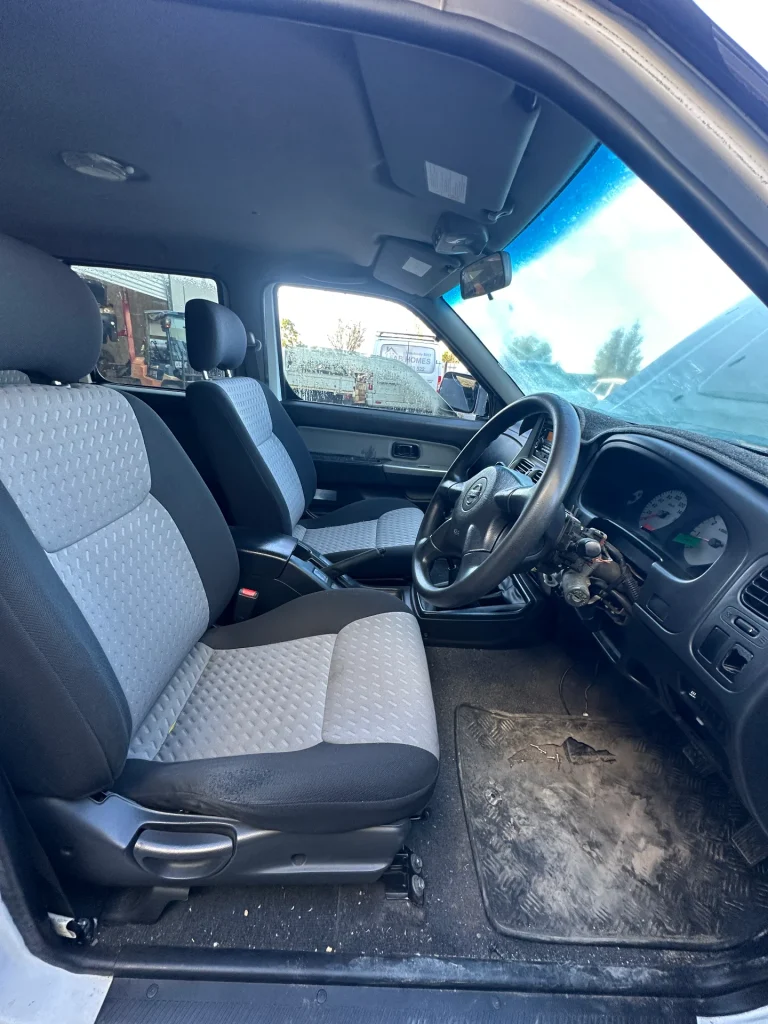 Nissan Navara 2012 White Man Diesel