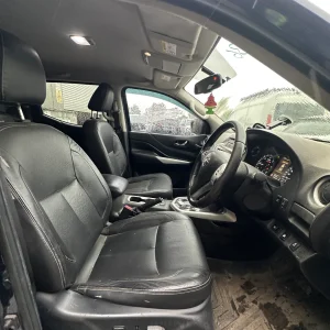Nissan Navara 2018 Blue Auto Diesel