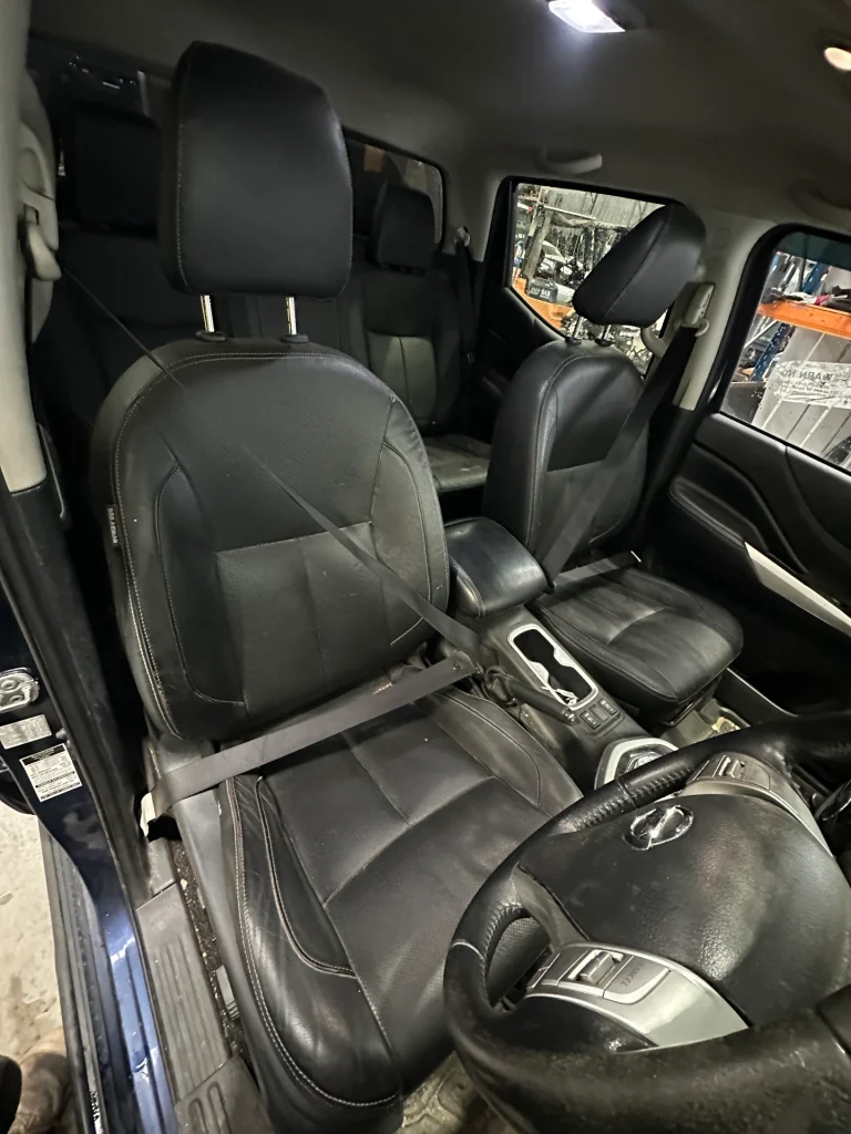 Nissan Navara 2018 Blue Auto Diesel
