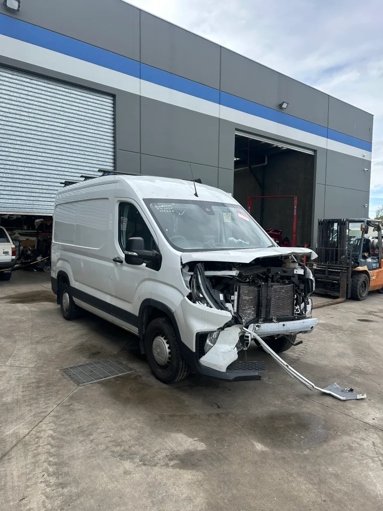 LDV Deliver 9 2023 White Auto Diesel