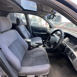 Toyota Camry 2000 Silver Man Petrol