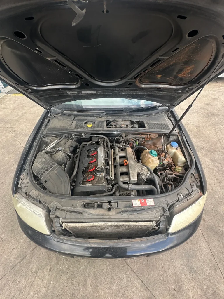 Audi A4 2003 Black Man Petrol