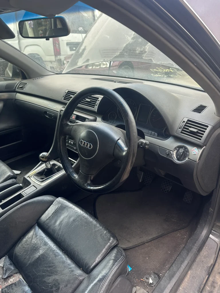 Audi A4 2003 Black Man Petrol