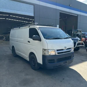 Toyota Hiace 2006 White Man Petrol