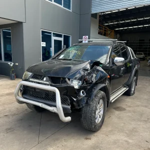 Mitsubishi Triton 2009 Black Man Diesel