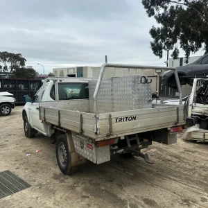 Mitsubishi Triton 2010 White Auto Diesel