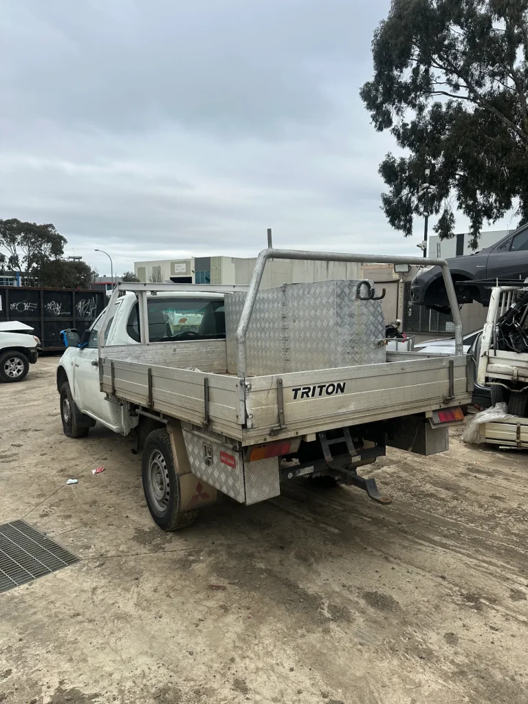 Mitsubishi Triton 2010 White Auto Diesel