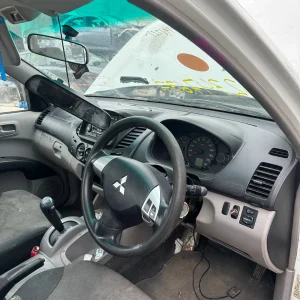 Mitsubishi Triton 2010 White Auto Diesel