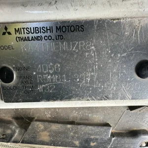 Mitsubishi Triton 2013 White Man Diesel