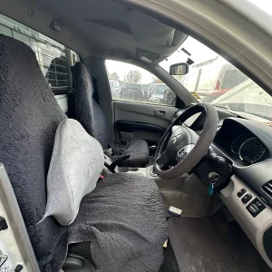 Mitsubishi Triton 2013 White Man Diesel