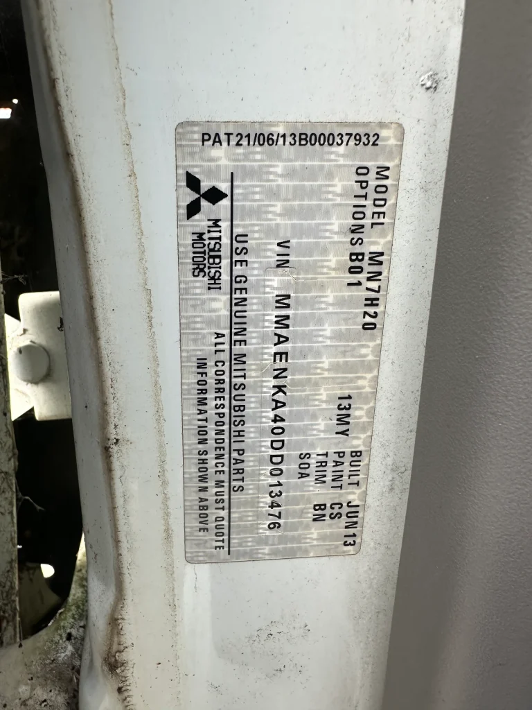 Mitsubishi Triton 2013 White Man Diesel
