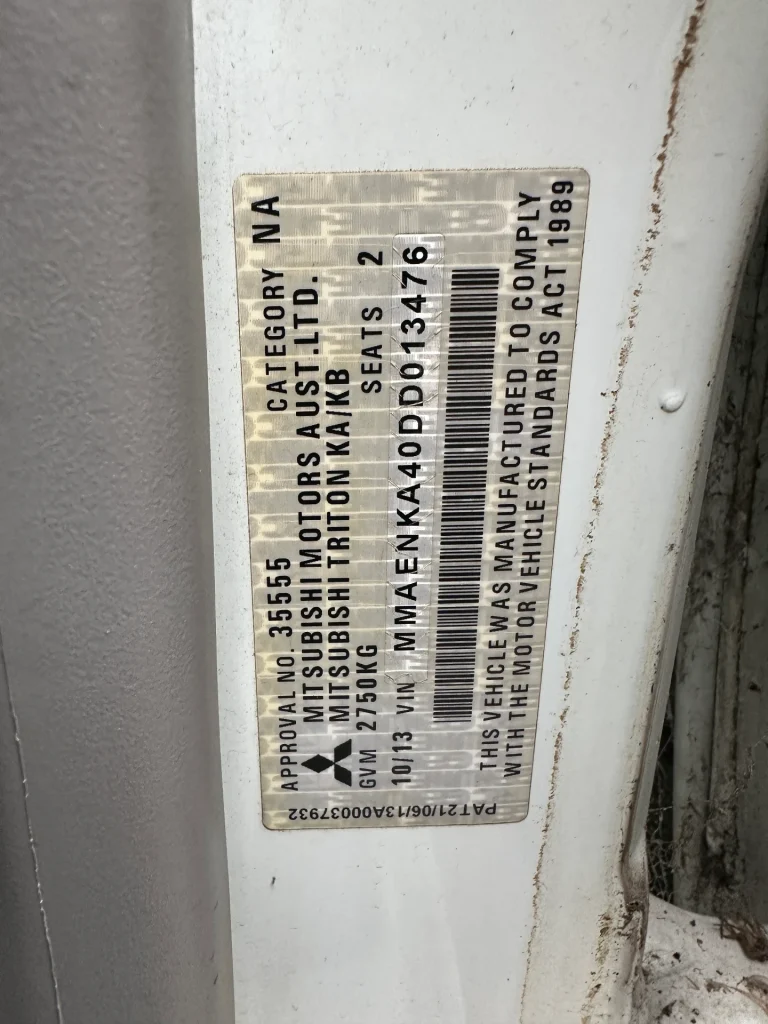 Mitsubishi Triton 2013 White Man Diesel
