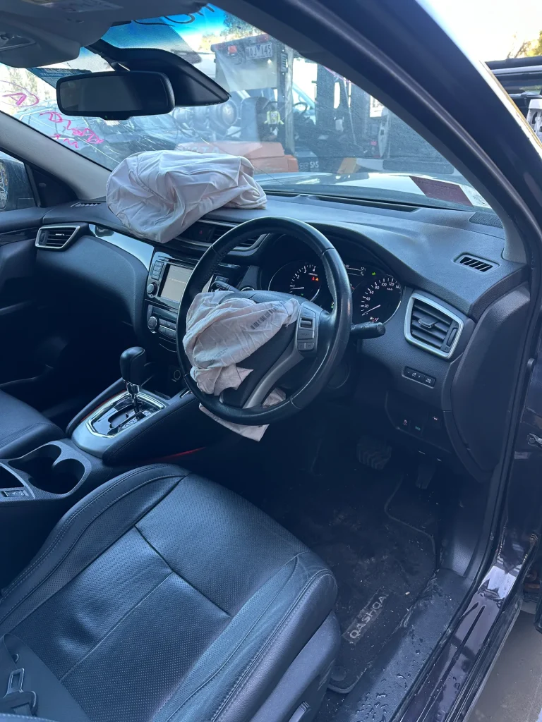Nissan QASHQAI 2016 Purple Auto Petrol