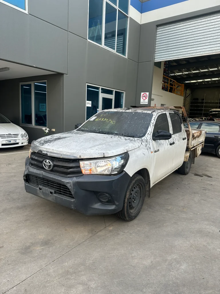 Toyota Hilux 2017 White Man Diesel