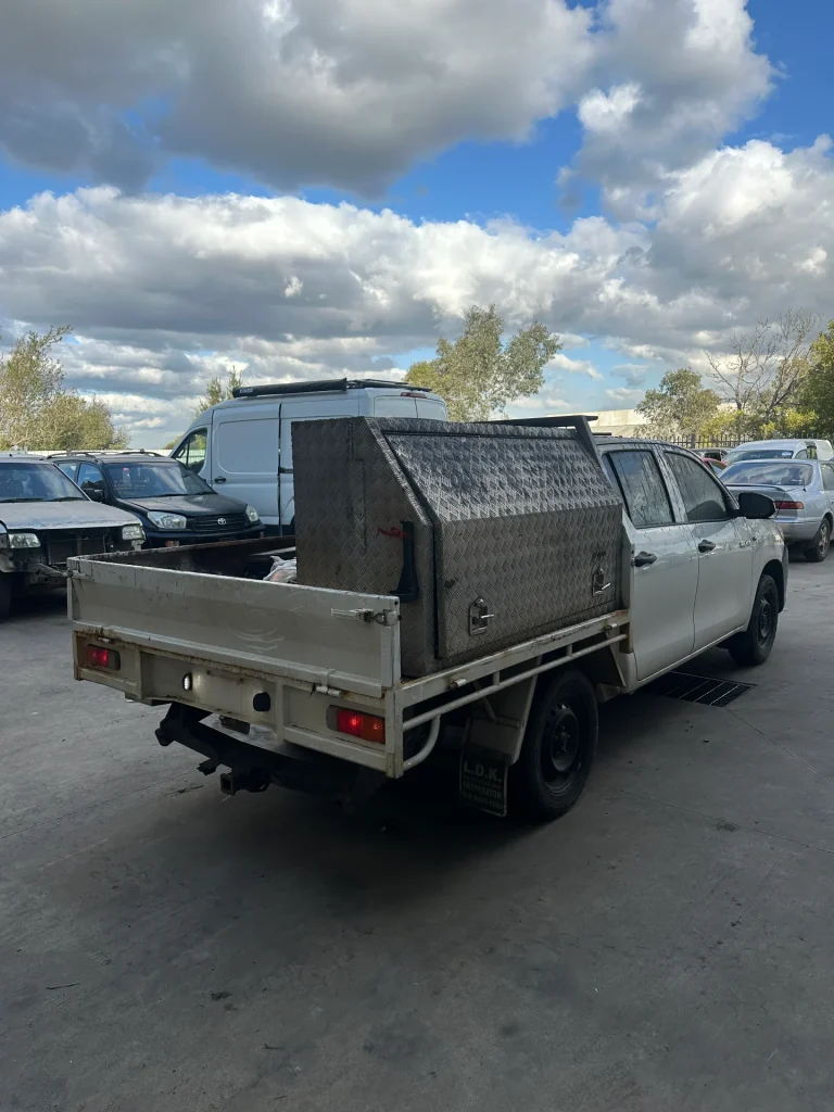 Toyota Hilux 2017 White Man Diesel