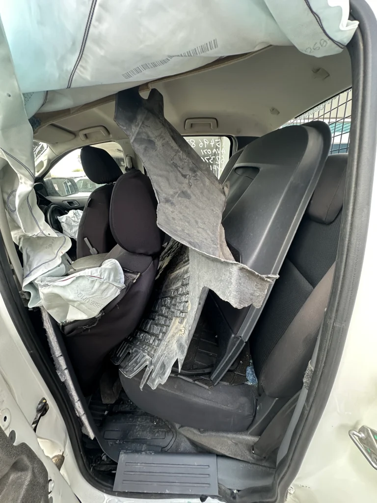 Mazda BT50 2018 White Man Diesel