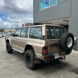 Nissan Patrol 1996 Gold Man Diesel
