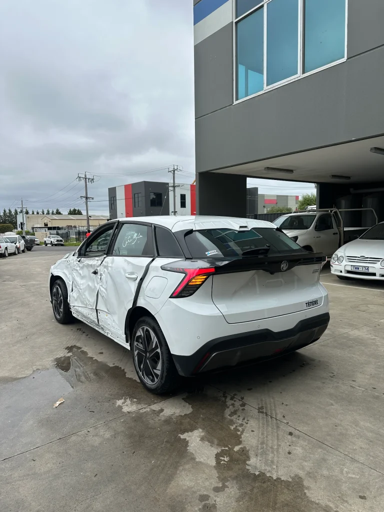 MG MG4 2024 White Auto Electric